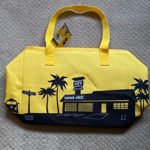 Trader Joe’s Large Insulated Bag. NWT. - Picture 1 of 4